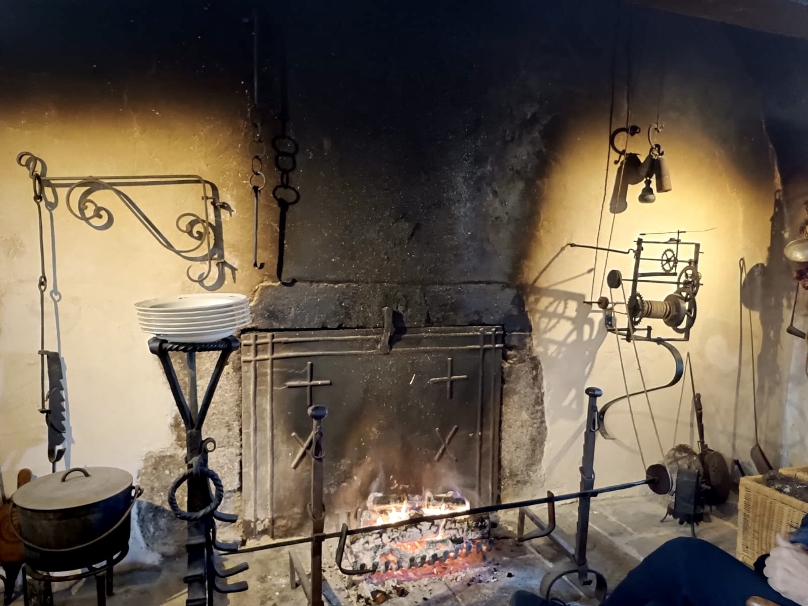 The medieval cooking hearth