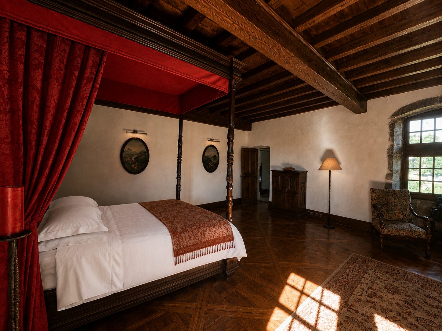 The King Louis Suite